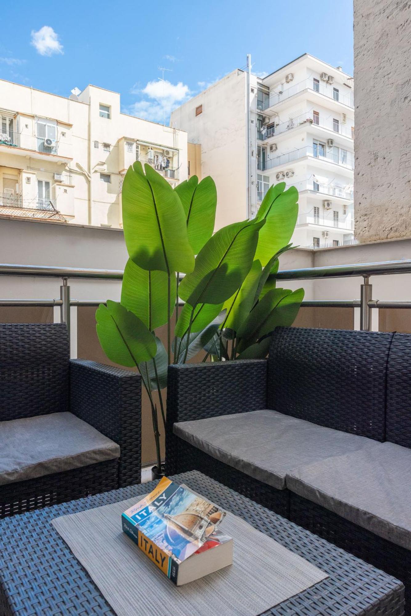 Bari Blue Apartment ภายนอก รูปภาพ
